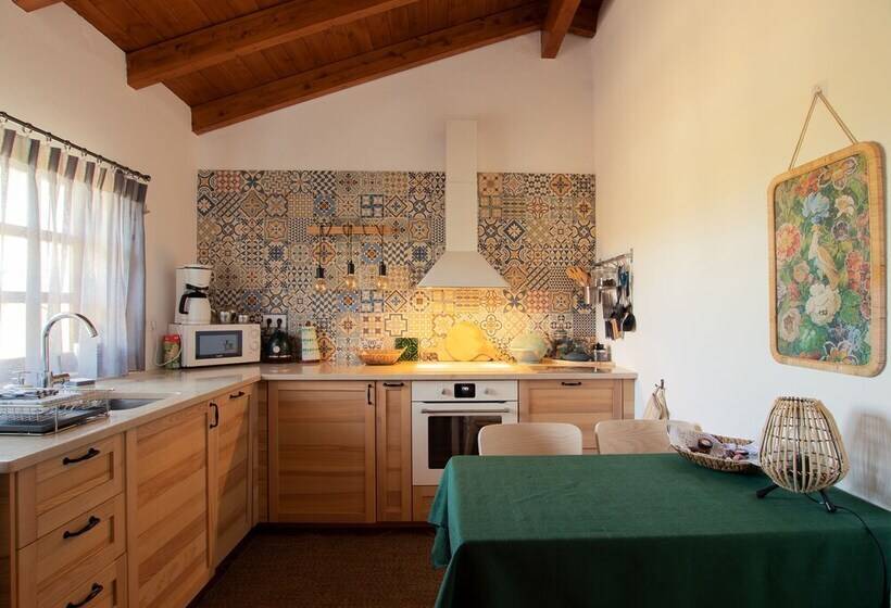 Cosy Farmhouse Quinta Da Eira 140 Years Old