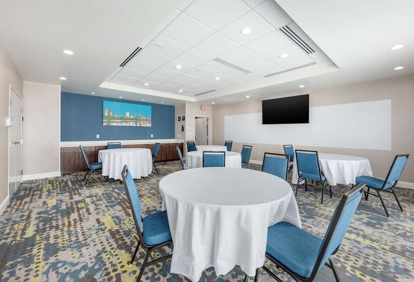 هتل Hampton Inn Harker Heights