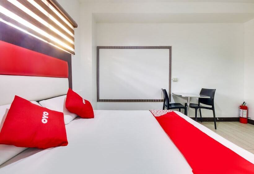 فندق Golden Majestic Pension Inn