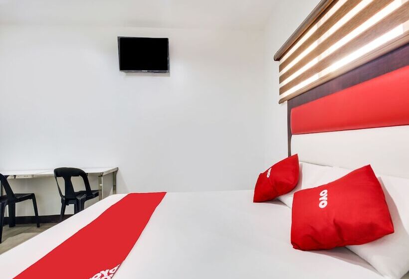 فندق Golden Majestic Pension Inn