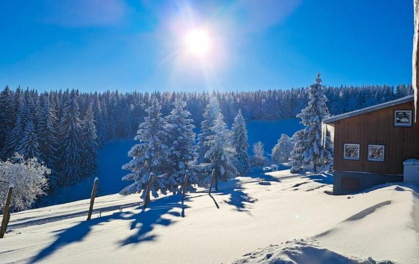 ペンション Horský Penzion Vebrovy Boudy