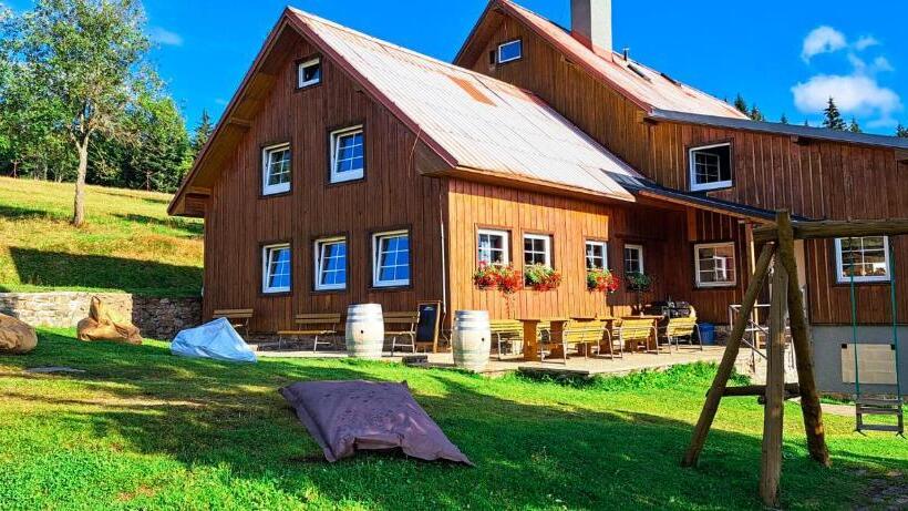 ペンション Horský Penzion Vebrovy Boudy