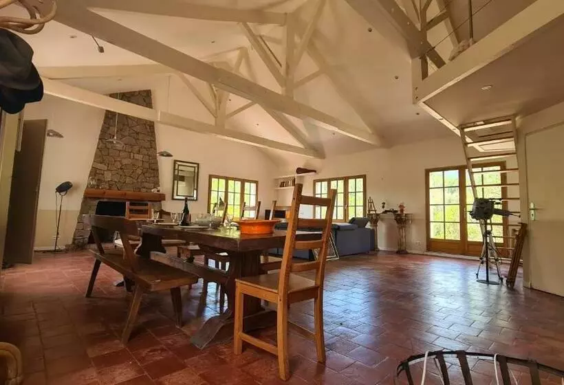Villa Levier