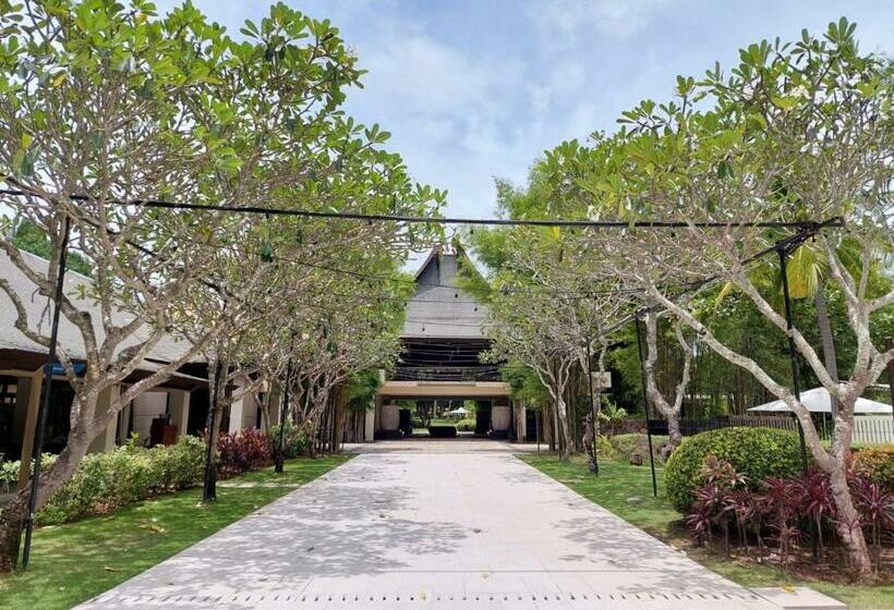 3 Br / 2ba Anvaya Cove Courtyard Unit