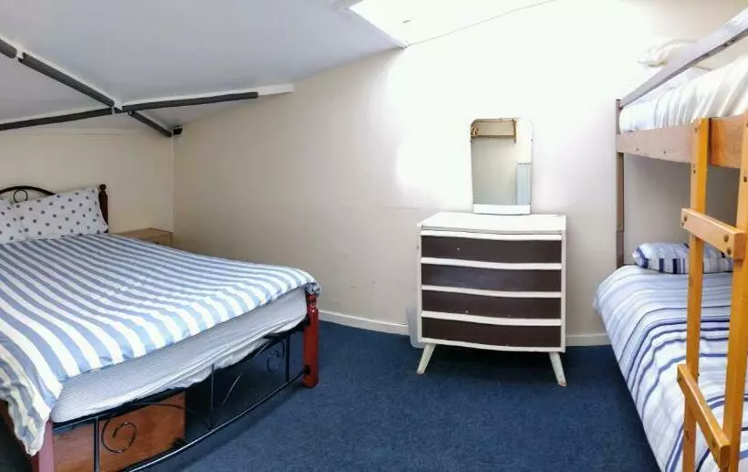 ユースホステル Y Doc At World Horizons Community Hub