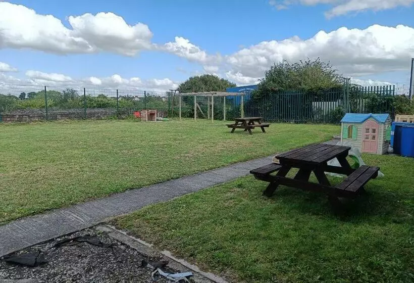 ユースホステル Y Doc At World Horizons Community Hub