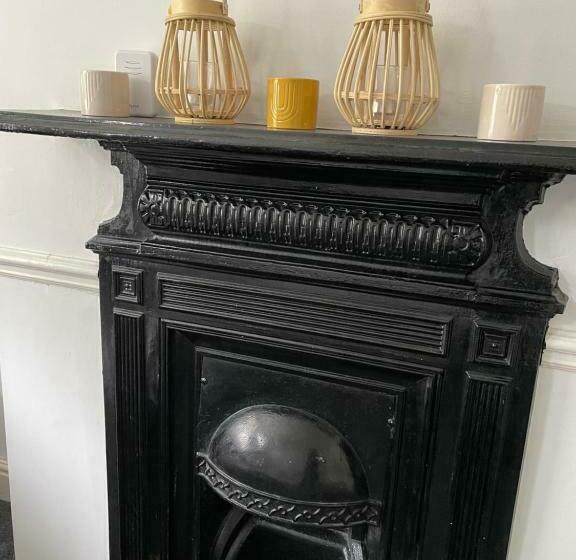 Cozy 3 Bedrooms Home Off Mill Road Sleep Up To 6