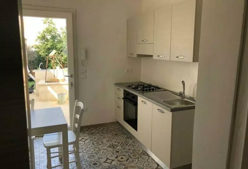 Deliziosa Casa Vacanze Con Giardino 4 Posti Letto