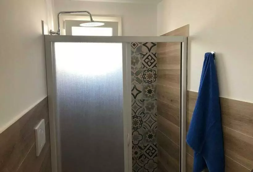 Deliziosa Casa Vacanze Con Giardino 4 Posti Letto