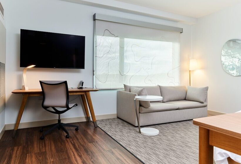 هتل Element Chattanooga East