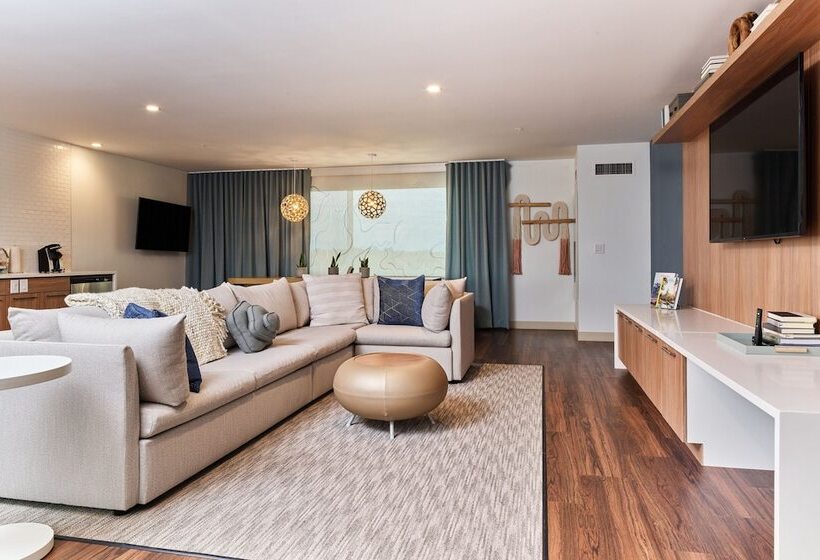 هتل Element Chattanooga East