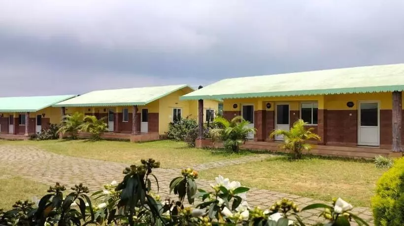 Hotelli Misty Hill Resort