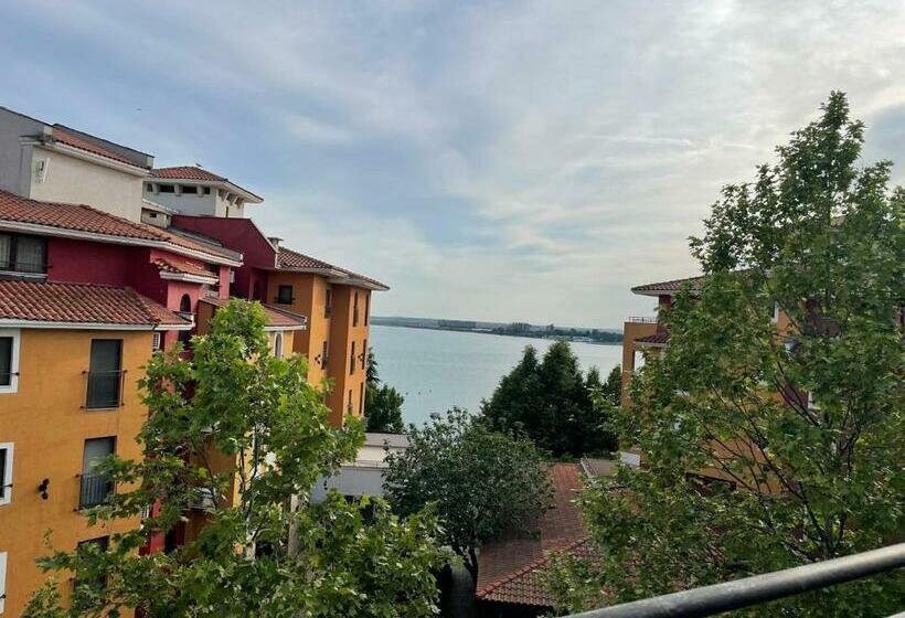 Marina Cape Sp Private Apartments