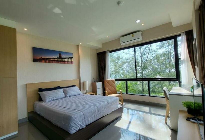 Naithorn Beach Place