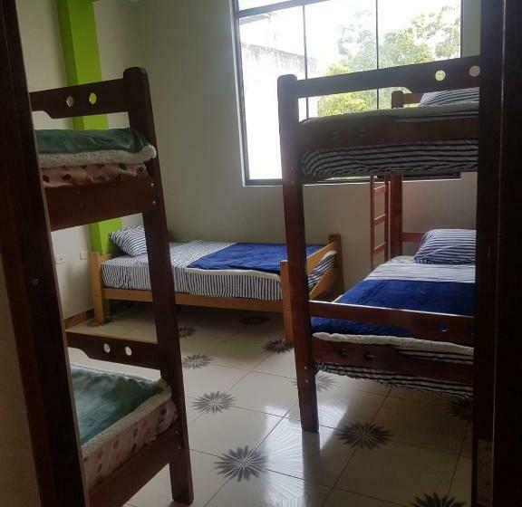 פנסיון Brother´s International Backpackers