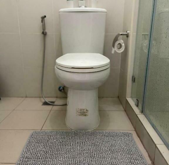 1 Br Cozy Modern Style Condo With Balcony & 5 Star Amenities At Wind Residences