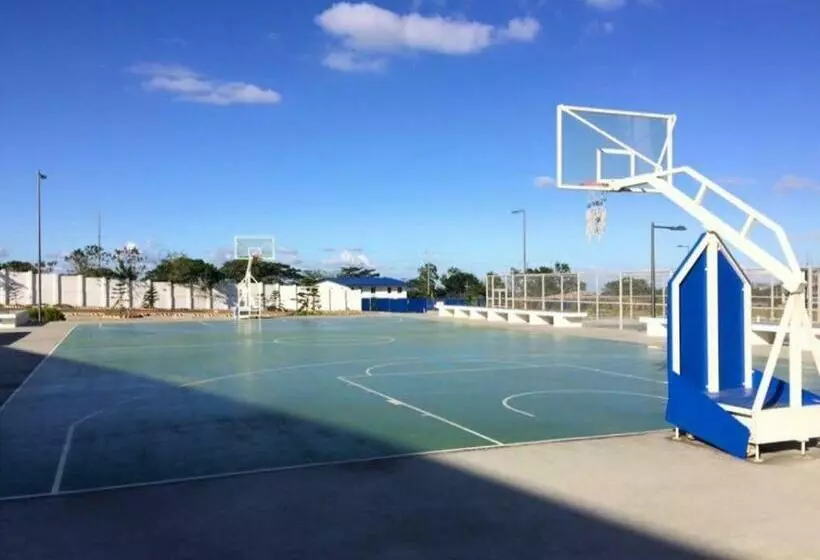 1 Br Cozy Modern Style Condo With Balcony & 5 Star Amenities At Wind Residences