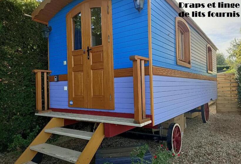 צימר Roulotte Authentique Le Temps D Une Pause En Face Du Beaujolais Climatisation Et Borne Recharge V