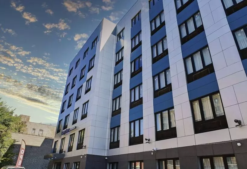 Hotelli Days Inn By Wyndham Bronx Nyc