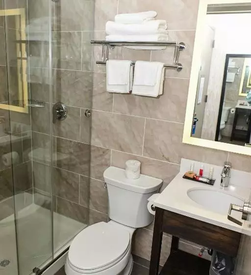 Hotelli Days Inn By Wyndham Bronx Nyc