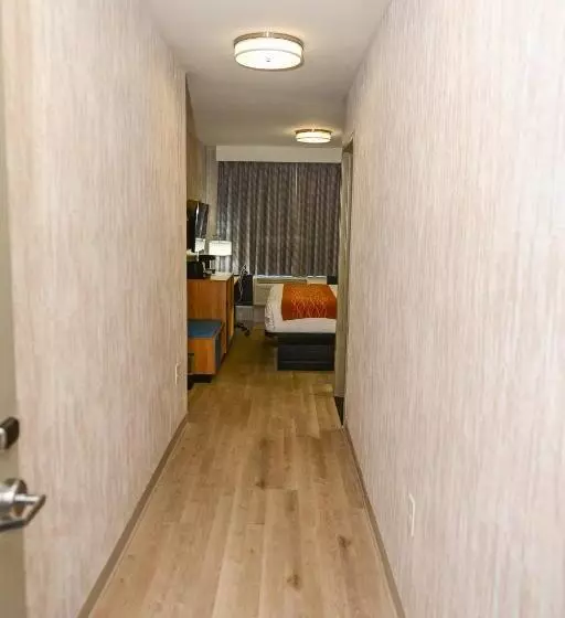 Hotelli Days Inn By Wyndham Bronx Nyc