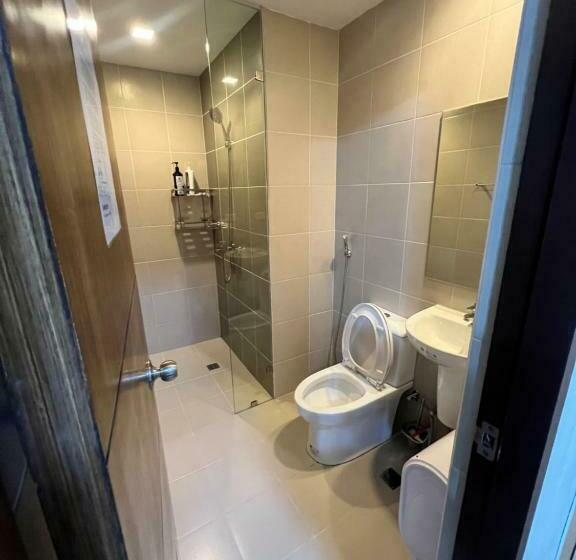 Iloilo Staycation With A Pool, Gym And Playroom