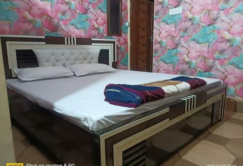 پانسیون Maa Gauri Paying Guest House