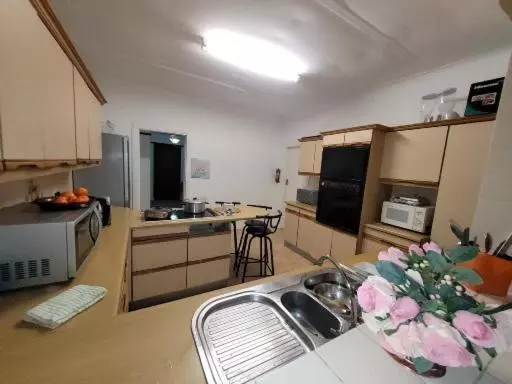 Majatalo Zenith House Boston Self Catering Accomodation