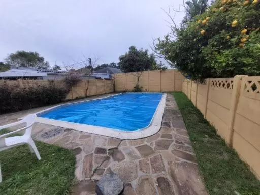Majatalo Zenith House Boston Self Catering Accomodation