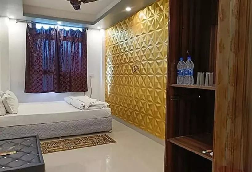 Fabhotel Buddha Saalt