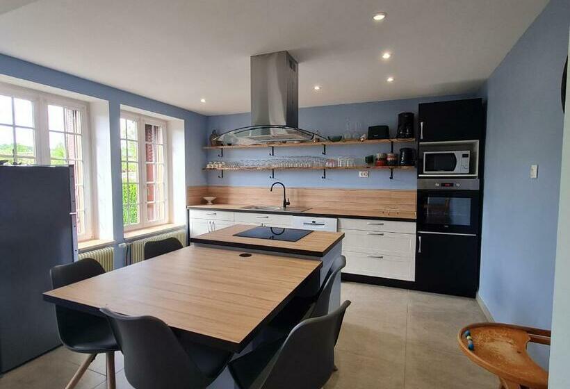 Charme Et Authenticité : Gîte 6 Pers, Rénové, Jardin, Proche Commerces Et Randonnées Fr 1 585 86