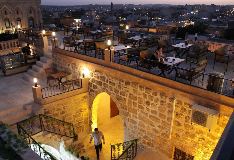 Mons Masius Boutique Hotel Teras