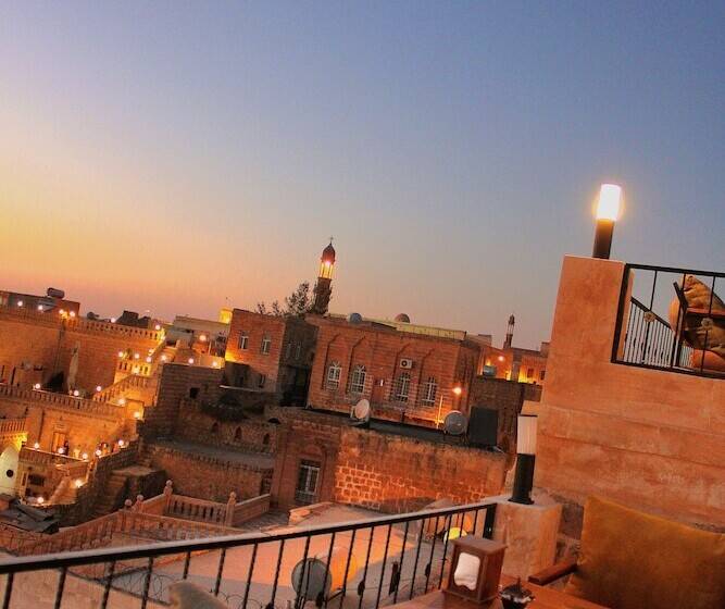 Mons Masius Boutique Hotel Teras