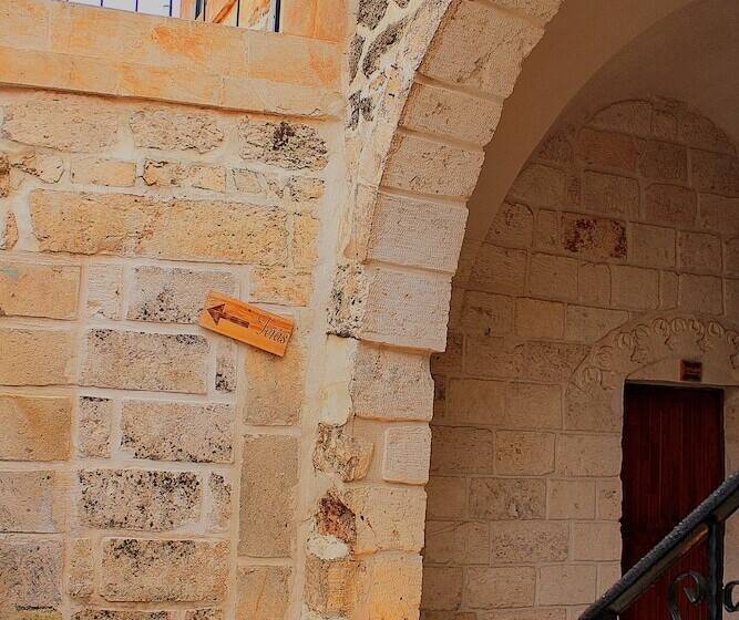 Mons Masius Boutique Hotel Teras