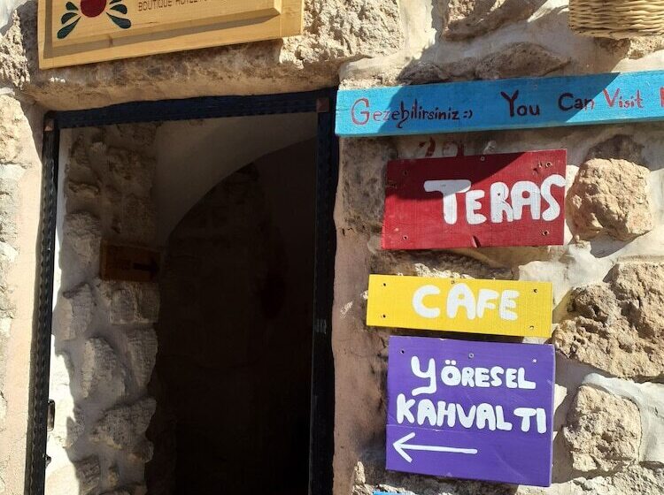 Mons Masius Boutique Hotel Teras