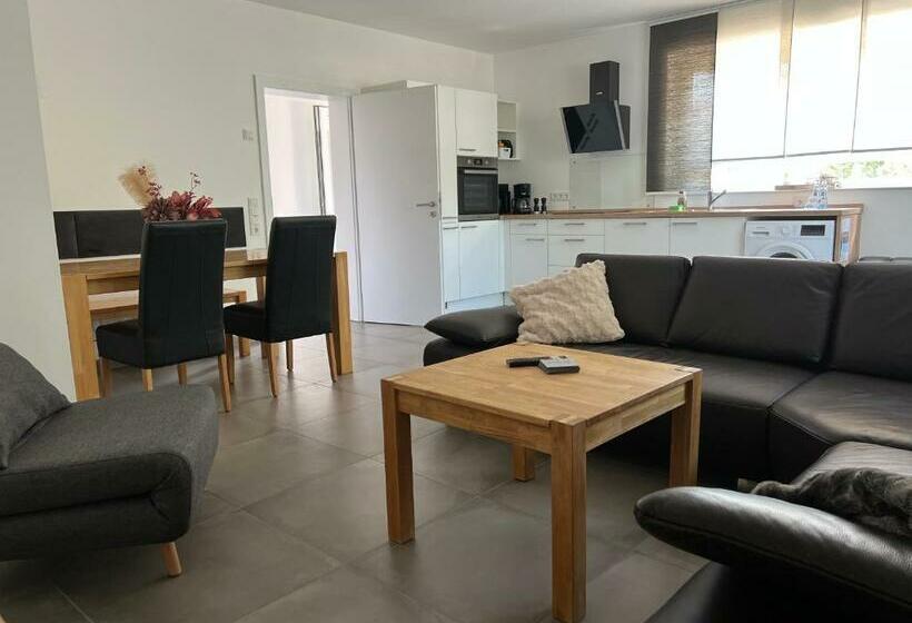 Barrierefreie Ferienwohnung In Winterscheid Nahe Köln Bonn Bis 4 Personen Mit Netflix Und Mehr