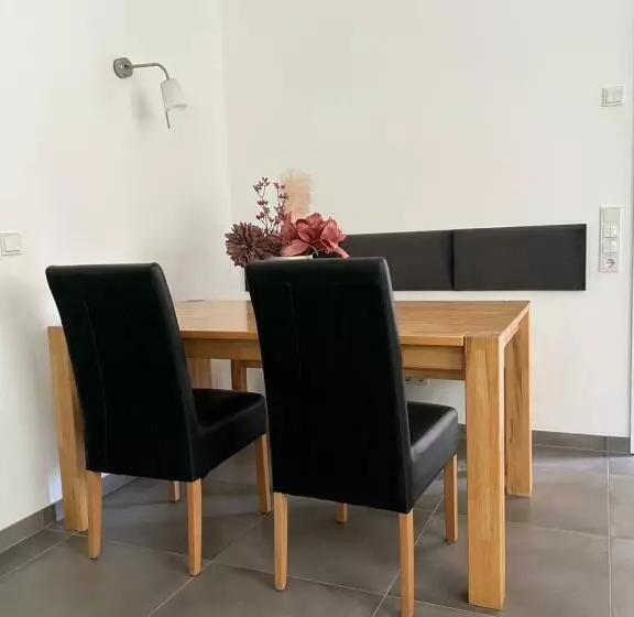 Barrierefreie Ferienwohnung In Winterscheid Nahe Köln Bonn Bis 4 Personen Mit Netflix Und Mehr