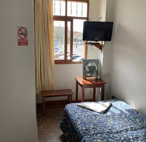 پانسیون Hostal El Amigo
