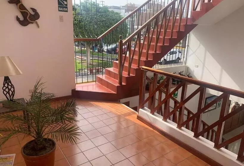 پانسیون Hostal El Amigo