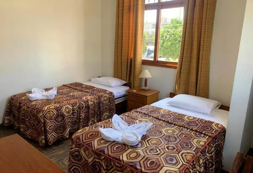 پانسیون Hostal El Amigo