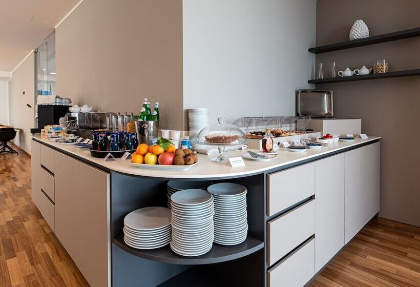 Sestante Marina Motel