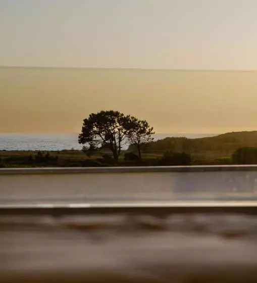 ユースホステル Marinhas Bed & Breakfast