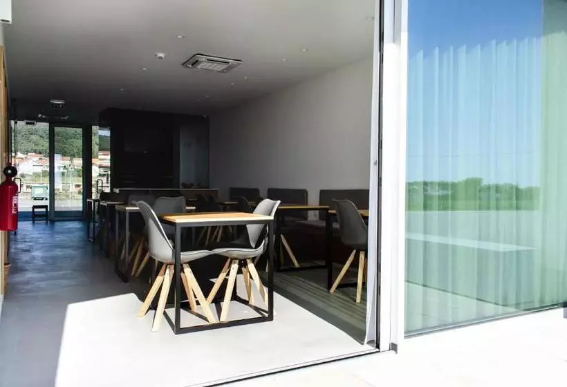 ユースホステル Marinhas Bed & Breakfast