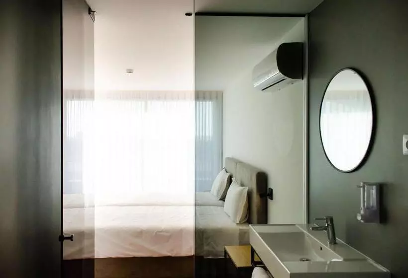 ユースホステル Marinhas Bed & Breakfast