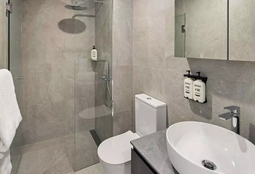 ホテル The Sebel Canberra Campbell