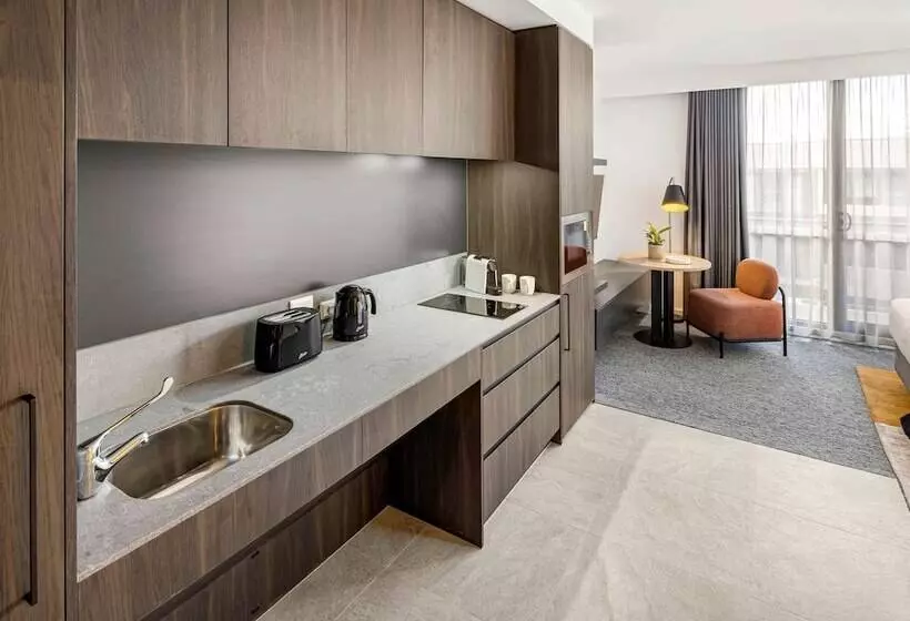 ホテル The Sebel Canberra Campbell