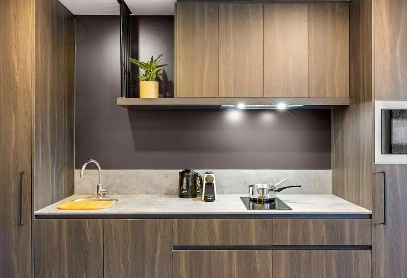 ホテル The Sebel Canberra Campbell