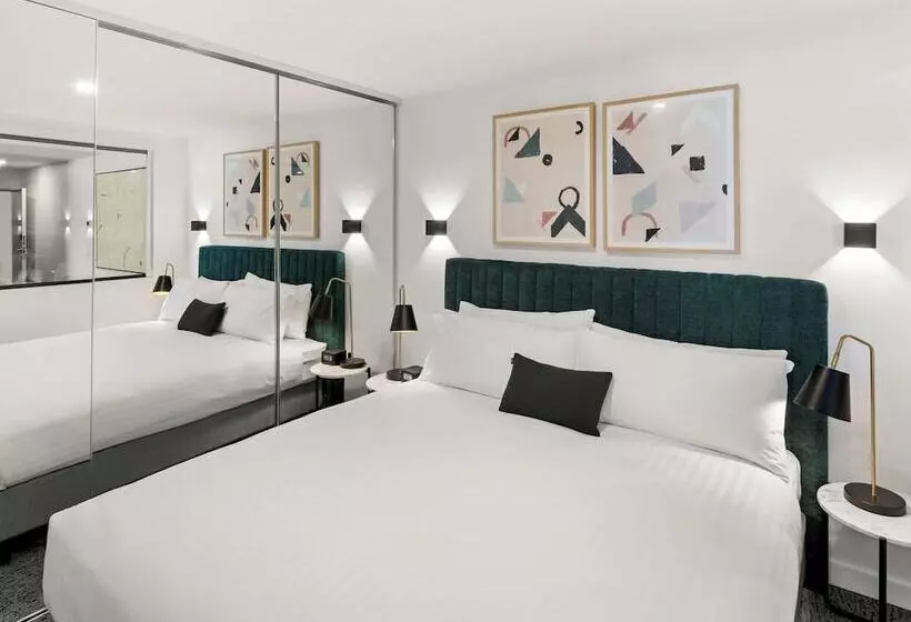 ホテル The Sebel Canberra Campbell