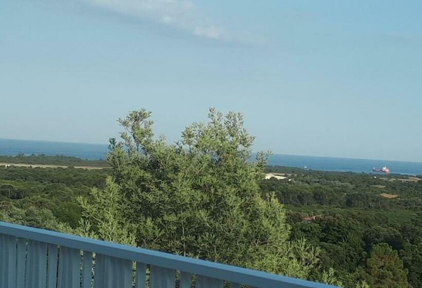 Jolie Villa Dans Un Endroit Paisible, à 3 Mn De La Mer Et De La Montagne
