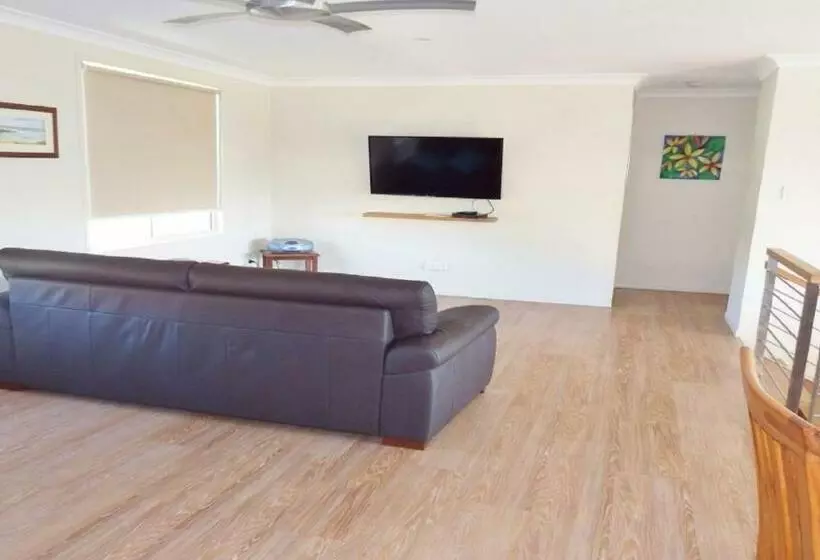 ペンション Amberlee House   Bring Your Own Linen